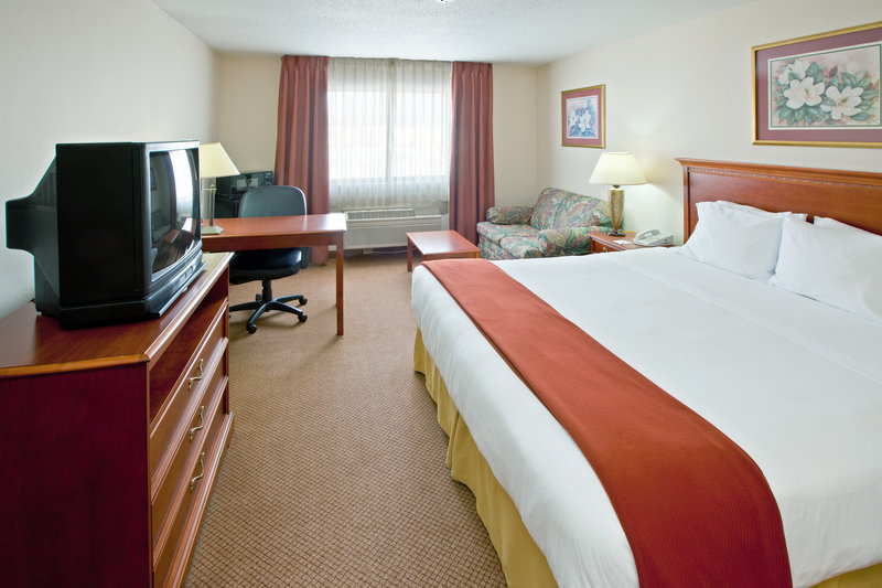 Holiday Inn Express - Willis, MI