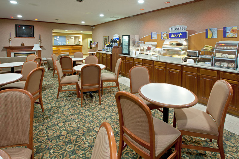 Holiday Inn Express - Willis, MI