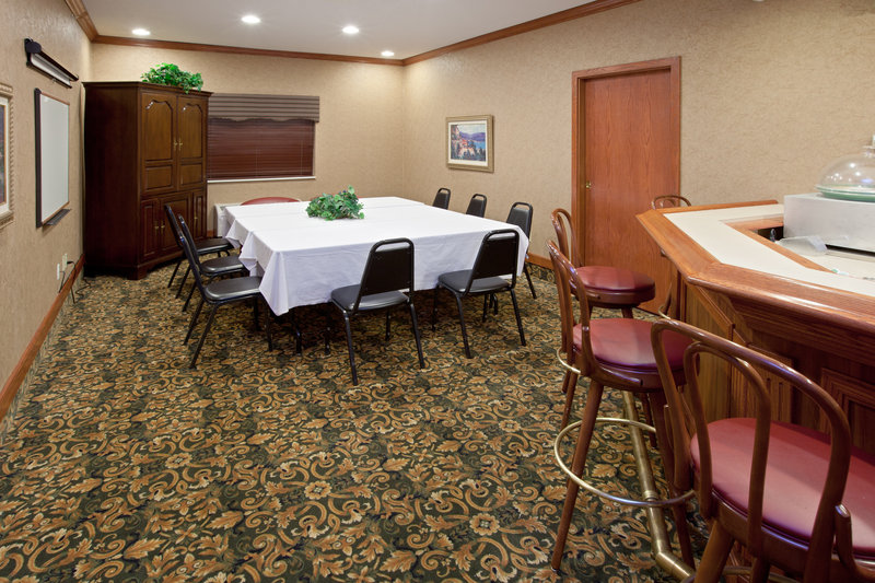 Holiday Inn Express - Willis, MI