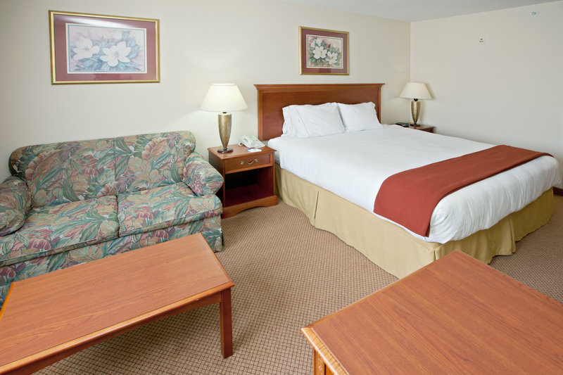 Holiday Inn Express - Willis, MI