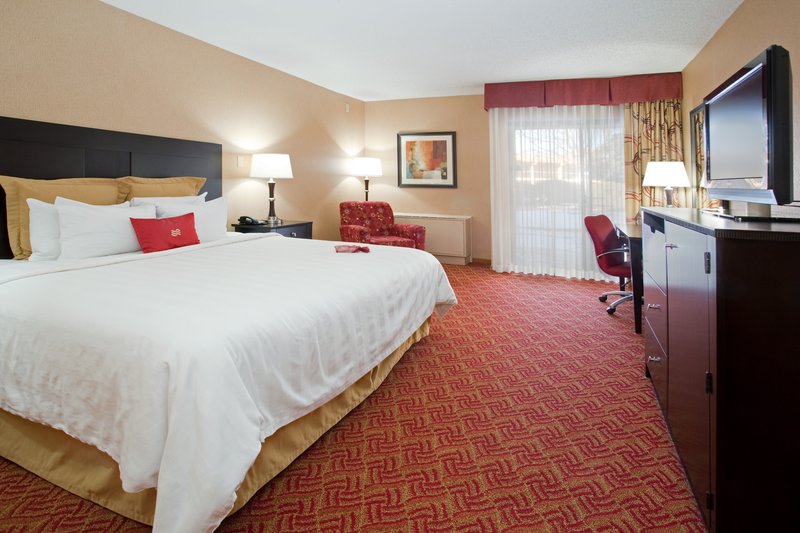 Crowne Plaza Hotel Colorado Springs - Colorado Springs, CO