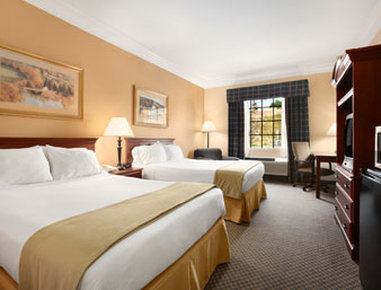Holiday Inn Express-Altavista - Altavista, VA