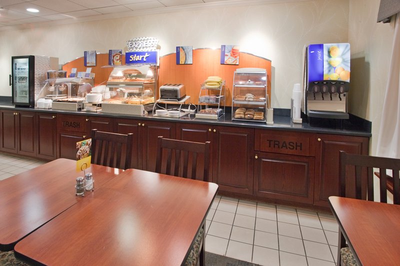 HOLIDAY INN EXPRESS - Malvern, PA