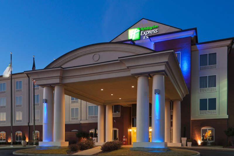 Holiday Inn Express & Suites TUSCALOOSA-UNIVERSITY - Moundville, AL