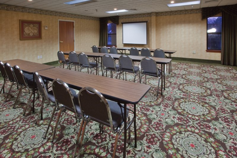 Holiday Inn Express PLYMOUTH - Kelford, NC