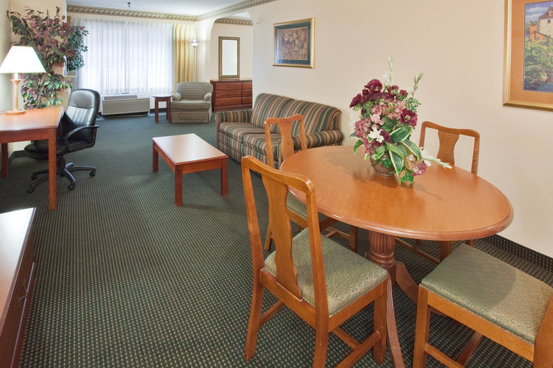 Holiday Inn Express PLYMOUTH - Kelford, NC
