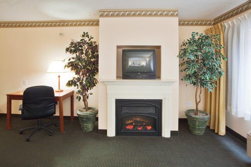 Holiday Inn Express PLYMOUTH - Kelford, NC