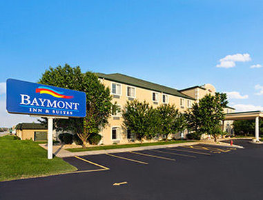 Baymont Inn & Suites-Dekalb - Dekalb, IL