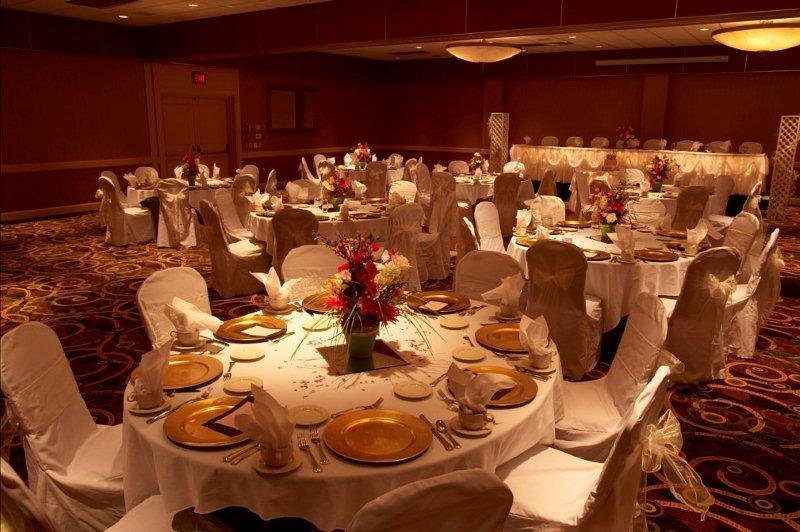 Hotel Mead & Conference Ctr - Wisconsin Rapids, WI