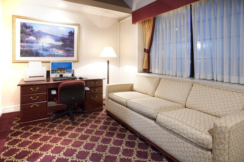 Clarion Inn & Suites - Craig, CO