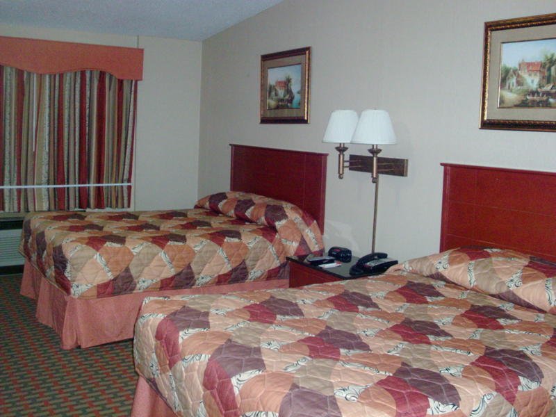 AMERICAS BEST VALUE INN - Smithtown, NY