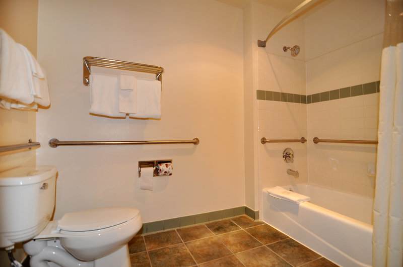 Best Western Plus Salinas Valley Inn & Suites - Salinas, CA