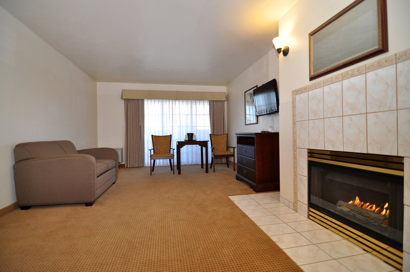 Best Western Plus Salinas Valley Inn & Suites - Salinas, CA