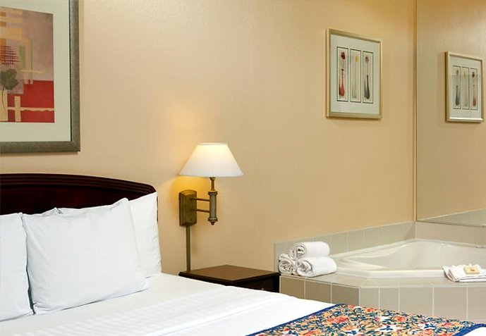 Courtyard By Marriott Atlanta Alpharetta - Alpharetta, GA