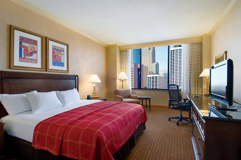 Hilton Minneapolis - Minneapolis, MN