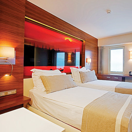 LEVNI HOTEL | EBUSUUD CAD. NR . 31 SIRKECI 34127 /Istanbul | +90 212 519 10 19