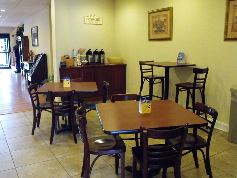 BEST WESTERN Lake Hartwell Inn & Suites - Hartwell, GA