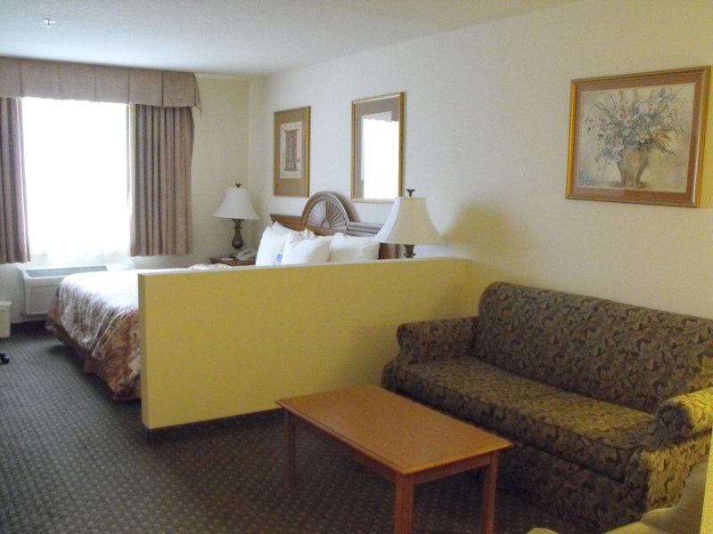 BEST WESTERN Lake Hartwell Inn & Suites - Hartwell, GA