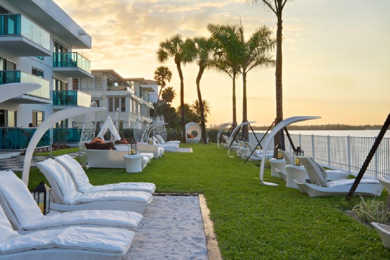 Bal Harbour Quarzo - Bay Harbor Islands, FL