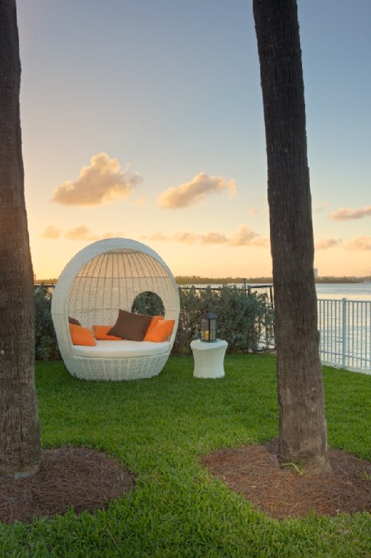 Bal Harbour Quarzo - Bay Harbor Islands, FL