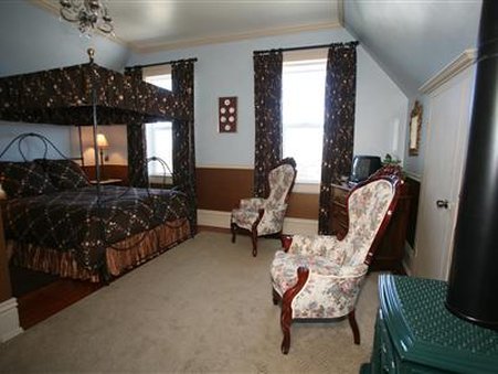 Atrium-Garden Inn By the Sea - Fort Bragg, CA