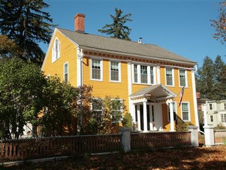 Dutch Iris Inn Bed & Breakfast - Granby, CT