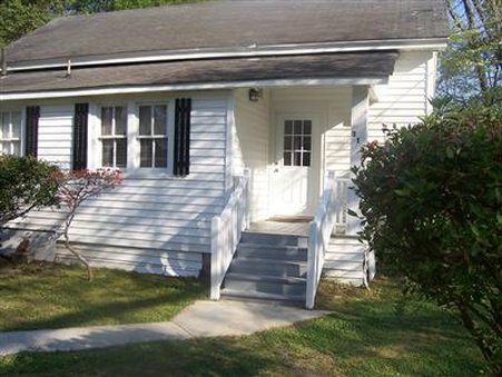 Decanter Inn - Mullins, SC
