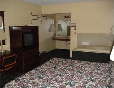 Sugar Creek Inn - Henderson, KY