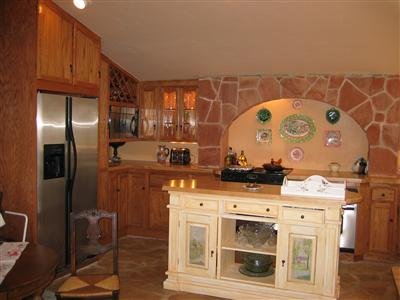 Serenity Farm House Inn - Wimberley, TX
