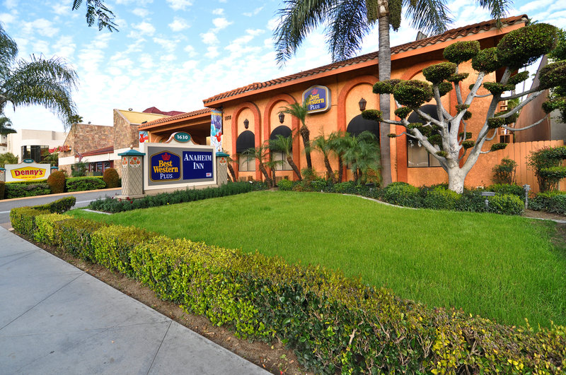 Best Western Plus - Anaheim, CA