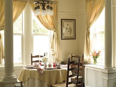 Maine Stay Inn and Cottages - Kennebunkport, ME