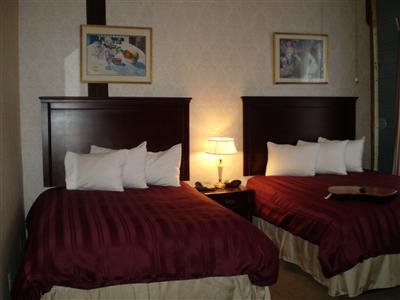 Heritage Inn - New Milford, CT