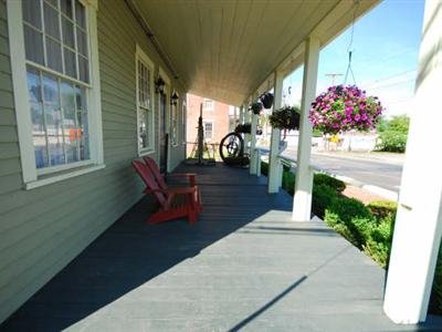 Heritage Inn - New Milford, CT