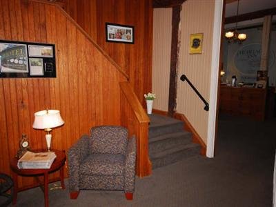 Heritage Inn - New Milford, CT