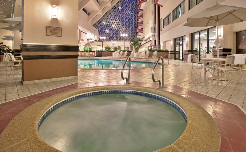 Crowne Plaza ST. LOUIS AIRPORT - Bridgeton, MO