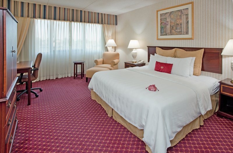 Crowne Plaza ST. LOUIS AIRPORT - Bridgeton, MO