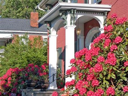 Grape Arbor Bed & Breakfast - North East, PA