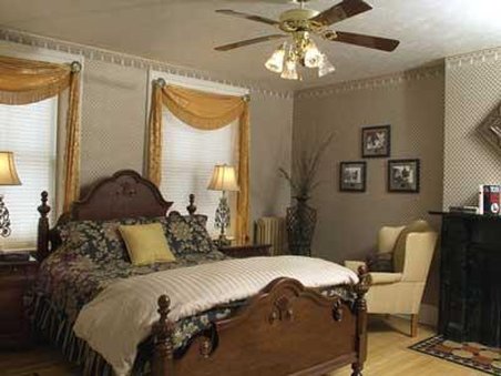 Grape Arbor Bed & Breakfast - North East, PA