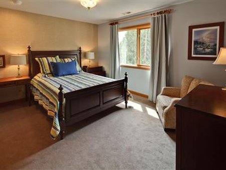 Meritage Meadows Inn - Redmond, WA