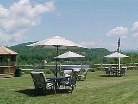 Chieftain Motor Inn - Hanover, NH