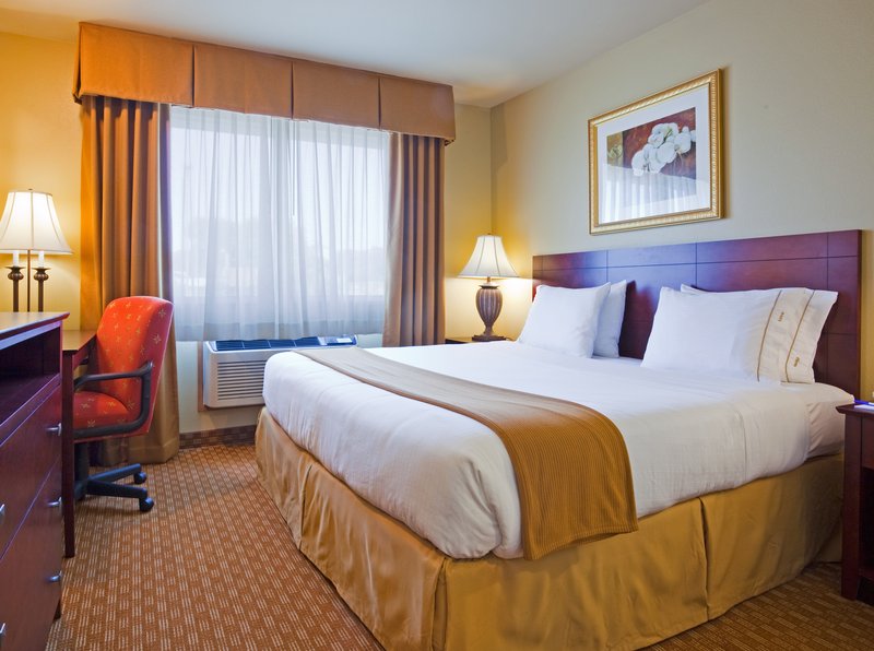 Holiday Inn Express WISCONSIN DELLS - Arkdale, WI