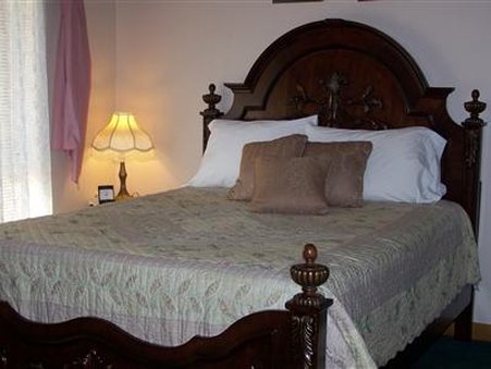 Woodridge Bed & Breakfast - Pearl River, LA