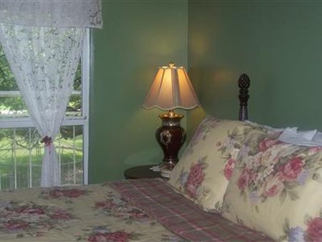 Woodridge Bed & Breakfast - Pearl River, LA