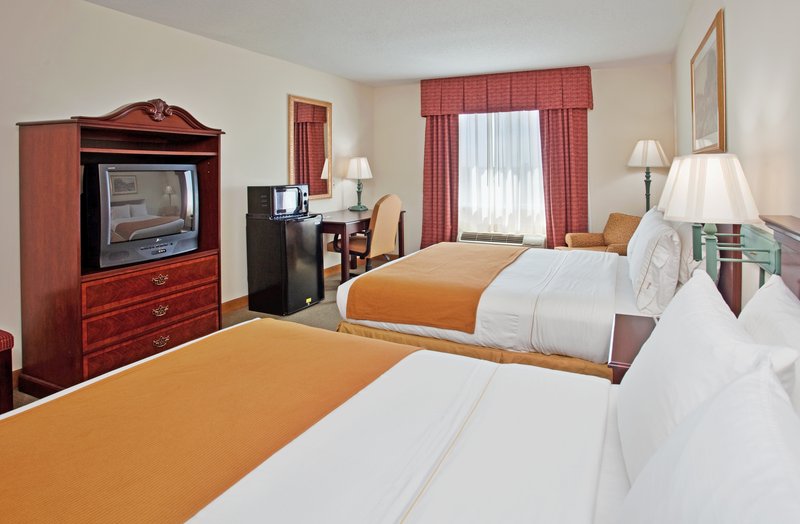 HOLIDAY INN EXPRESS - Fulton, MO