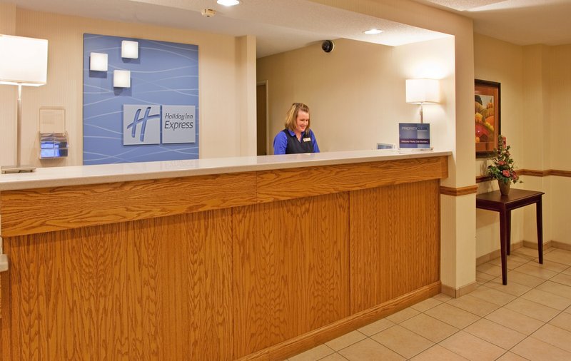 HOLIDAY INN EXPRESS - Fulton, MO