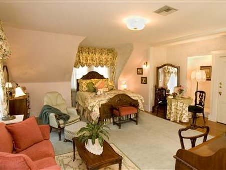 The Bissell House Bed & Breakfast - Bed and Breakfast - South Pasadena, CA