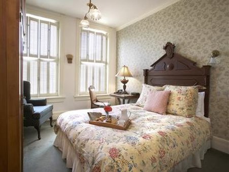 Washington House Inn - Cedarburg, WI