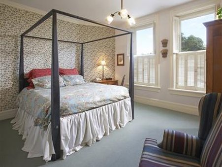 Washington House Inn - Cedarburg, WI