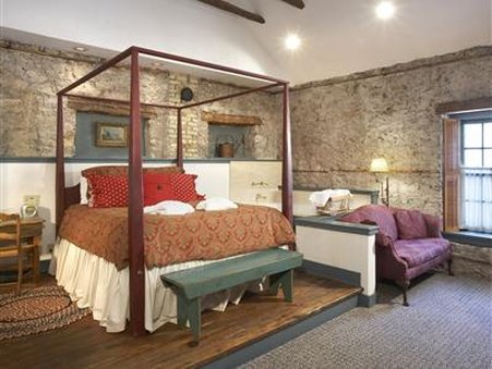 Washington House Inn - Cedarburg, WI