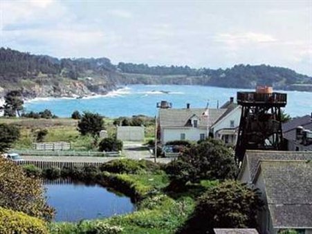 MacCallum House Inn & Restaurant - Mendocino, CA